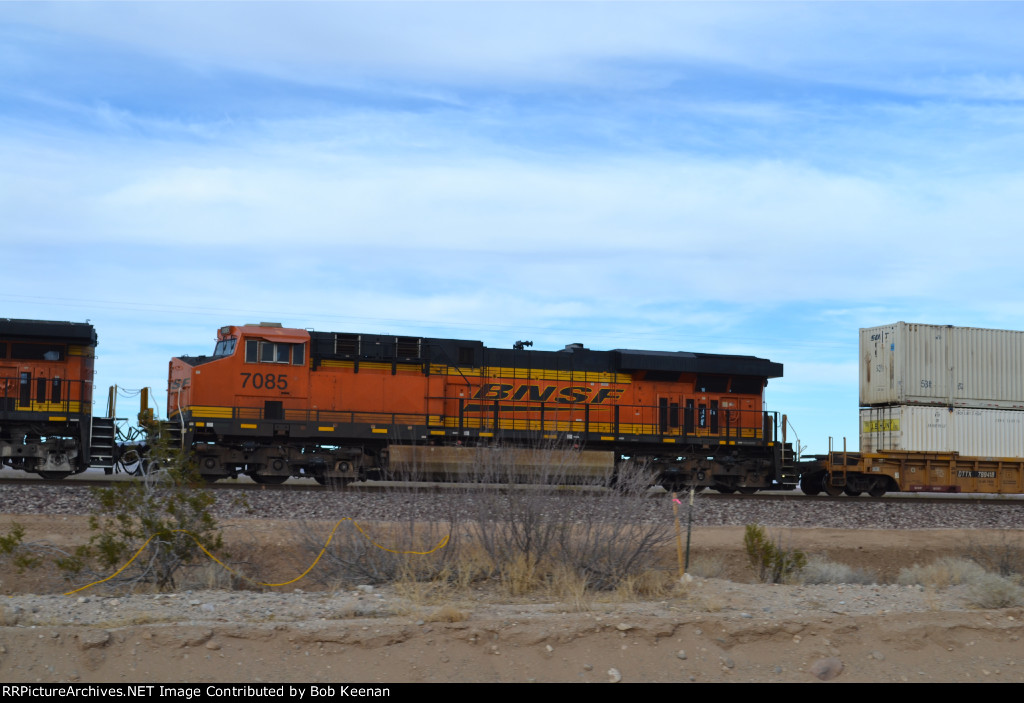 BNSF 7085